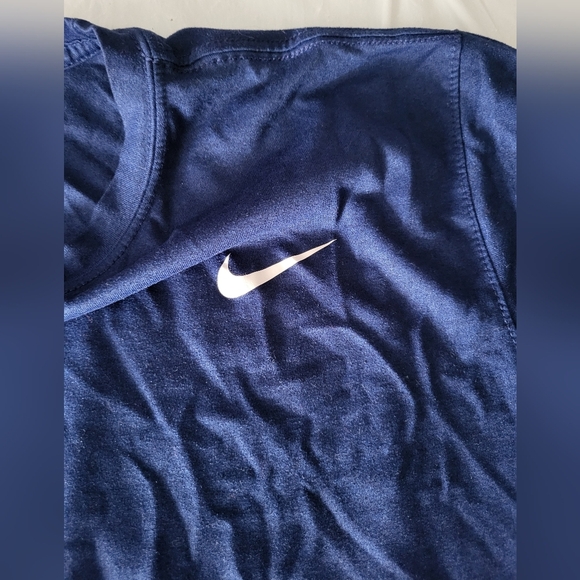 Nike Men's Blue T-Shirt, Size Large - Picture 5 of 7